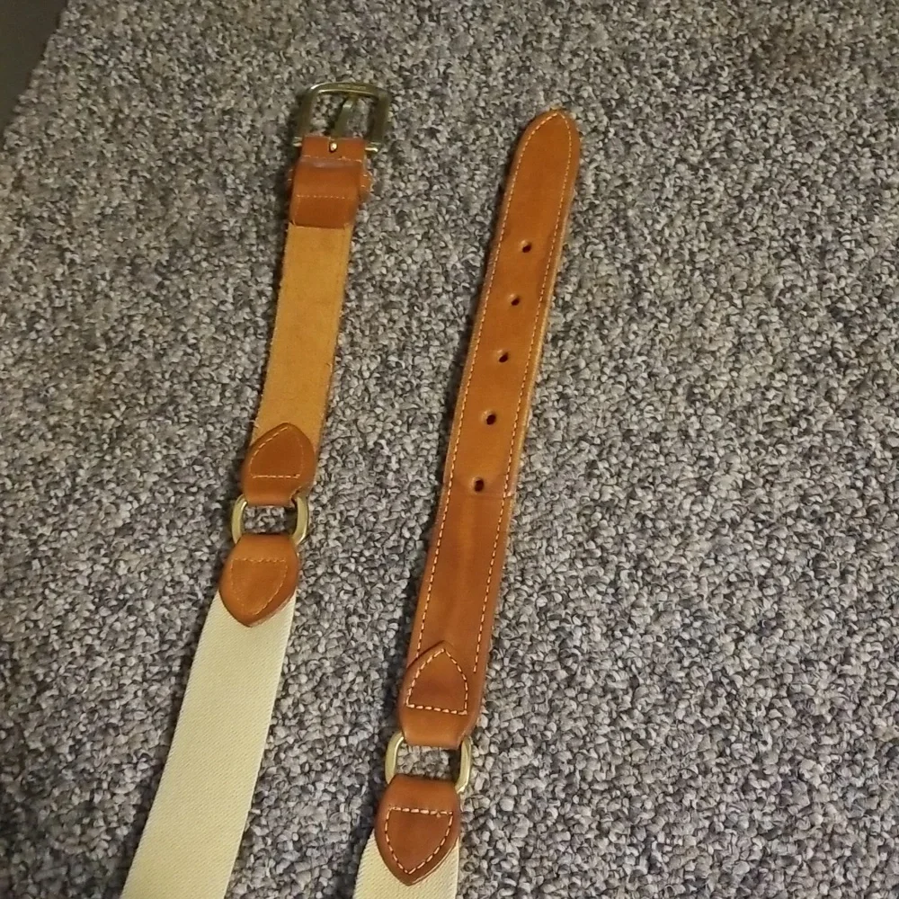 REGENT BELT CO. LEATHER/STRETCH BELT W/SOLID BRASS BUCKLE